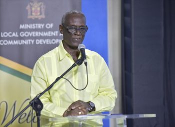 Local Government Minister Outlines Special Plans For Easter Weekend Lockdown
