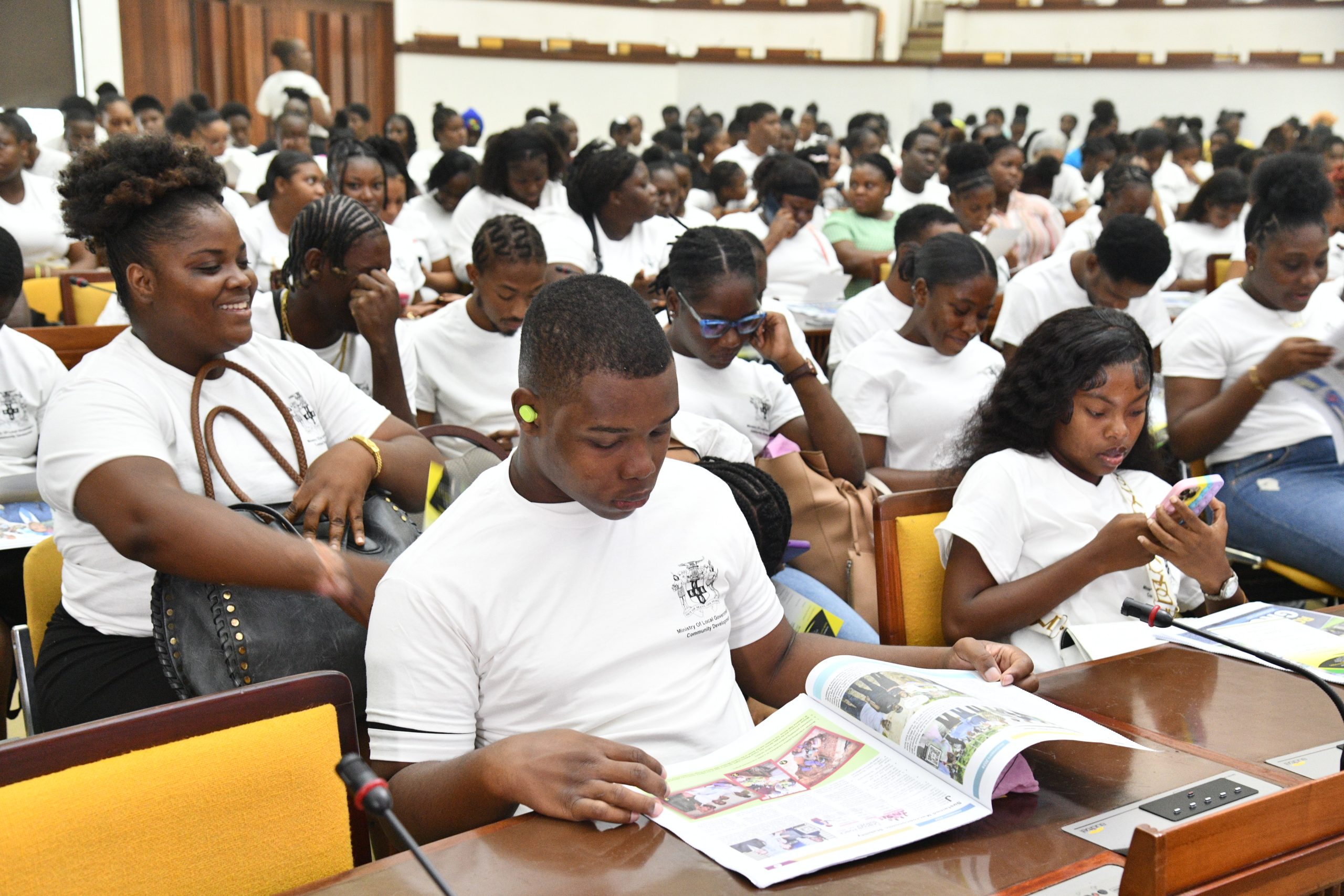 10,000 Jamaicans to Participate in This Year’s Youth Summer Employment Programme